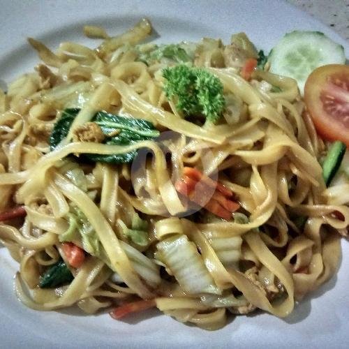 Kwetiau menu Warung Putra Fantaola, Kartika Plaza
