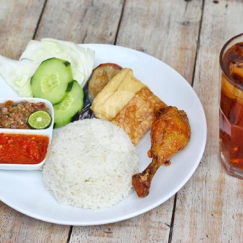 Paket Ayam Tempong Goreng menu Ayam Bakar Bali Tulen, Kampial