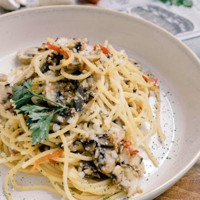 Funghi Aglio E Olio Pasta menu The Alleyway Cafe, Merdeka
