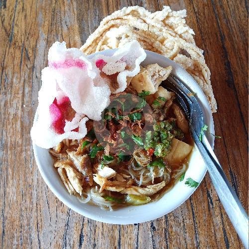PAKET HORAS BERASTAGI menu Mie Sop Ayam Medan, Nuansa Utama Timur