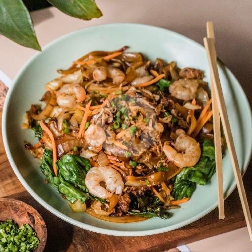 Char Kway Teow menu Island Wok (Chinese Takeout, Noodle, Fried Rice), Pererenan