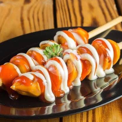 SOSIS SAPI JUMBO GRILL PEDAS MAYO/ LARGE GRILLED BEEF SAUSAGE SPICY MAYO menu Warung Arsya Halal Pizza, Burger, Corndog, Pulau Bungin