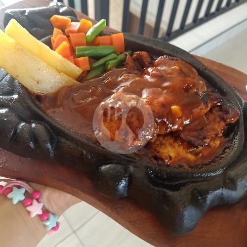 Grill Chiken Steak menu STEAKIE KITCHEN, Pemogan