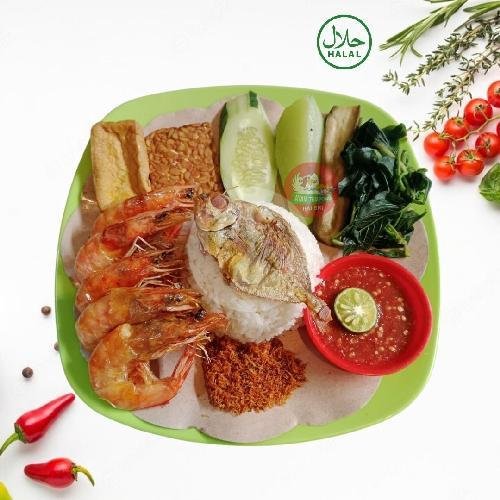 Nasi Tempong Udang Goreng menu Ayam Tempong Ibu Sri, Raya Kuta