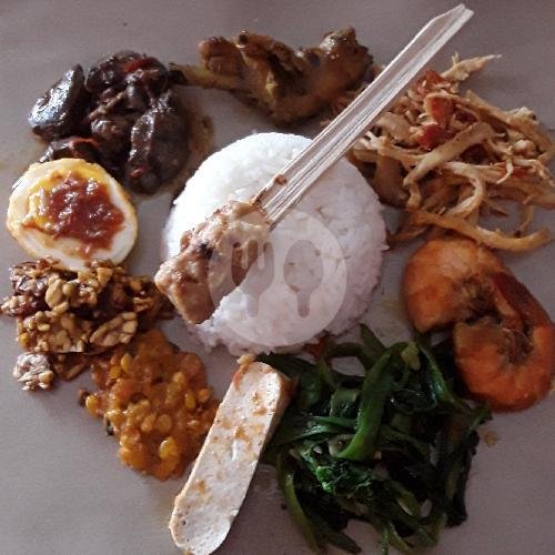 Nasi Bungkus Sayur Gonde Ayam Spesial Komplit menu Warung Oky Spesial Sayur Gonde & Sambal Bongkot, Denpasar Timur