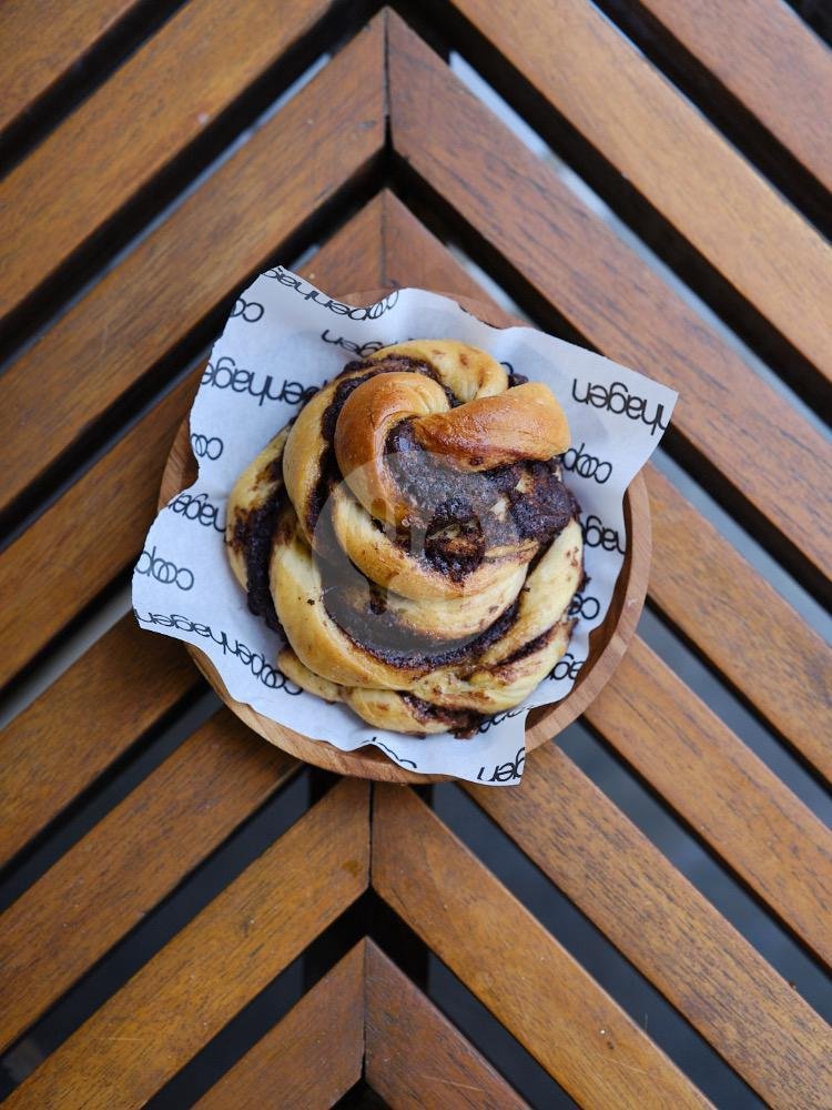 Chocolate Swirl menu Copenhagen Bakery Pererenan, Tiyingtuyul