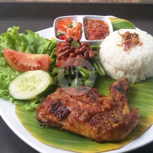 Paket Ayam Bakar menu Warung Klumpu Bali, Cargo Permai