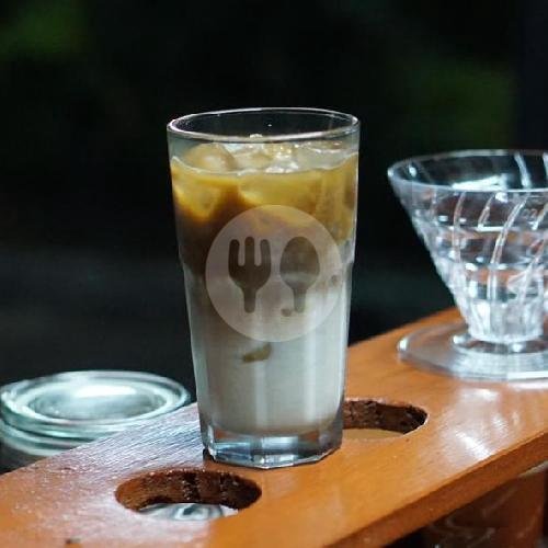 Es Latte Hazelnut menu Sekopi Renon