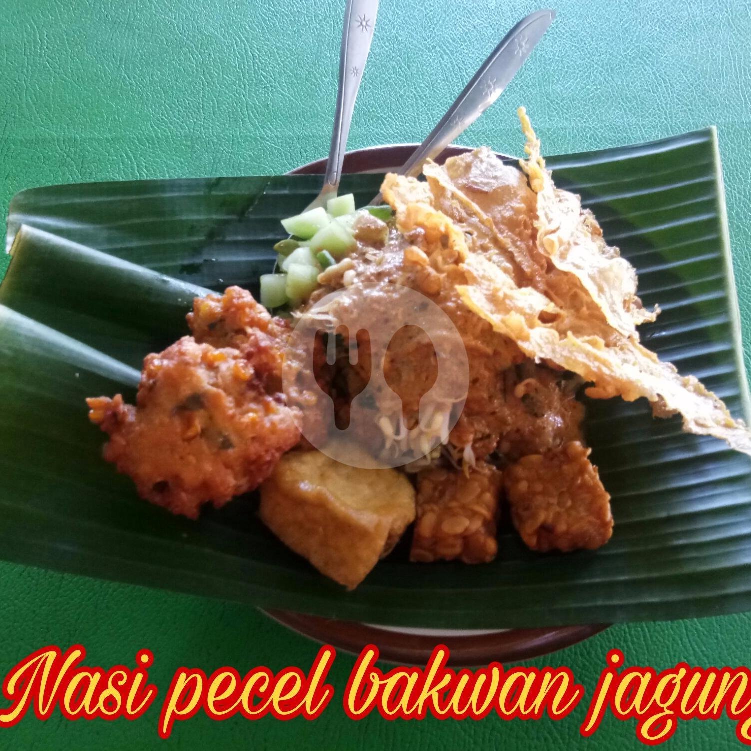 A Culinary Journey at Nasi Pecel Pincuk Sambal Tumpang Marem Nganjuk: A Taste of Java in Bali