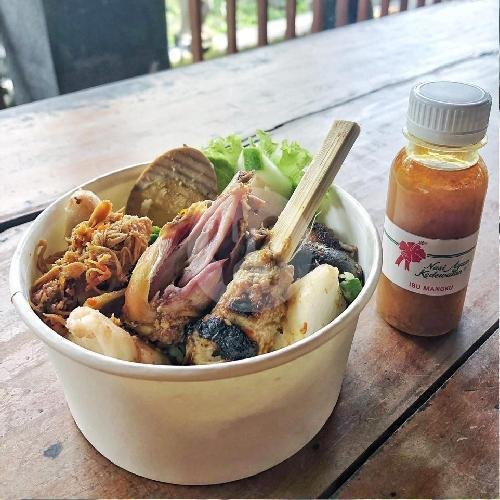 Tipat Kuah Kedewatan menu Nasi Ayam Kedewatan Ibu Mangku, Seminyak