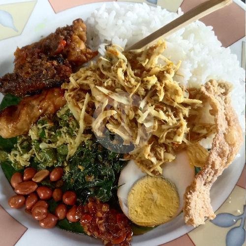 Nasi Ayam Mekalas menu Nasi Ayam Khas Bali ,Buk Putra, Canggu Raya