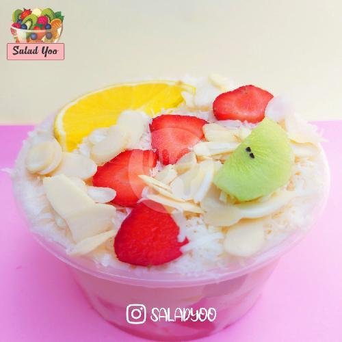 Salad Buah 300 Ml Yogurt Keju Almond menu Salad Yoo, Tukad Badung