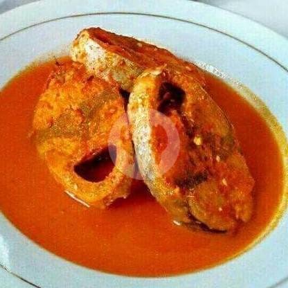 Ikan Asam Pedas menu Salero Bundo Masakan Padang, Cilinaya