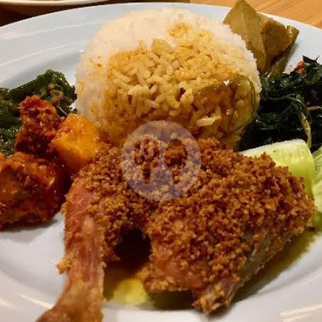 Nasi Ayam Goreng menu RM. Padang Minang Raya, Hos Cokroaminoto