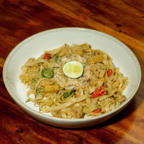 Pad Thai menu KONYU Coffee