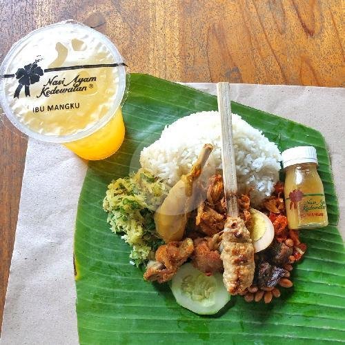 eNAK 2 menu Nasi Ayam Kedewatan Ibu Mangku, Seminyak