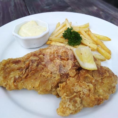 Fish and Chips menu Warung Canteen Canggu, Semat Raya