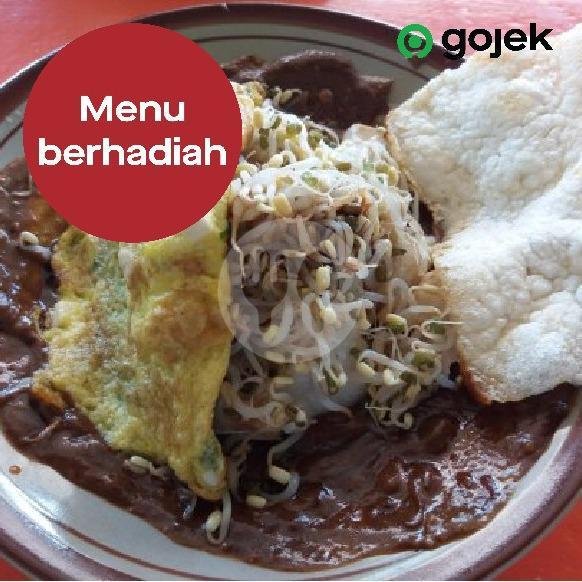 A Heartwarming Experience at Tipat Tahu Grenceng on Jl. Sutomo