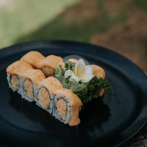 Discover the Hidden Gem: Bizakaya Sushi in Tabanan