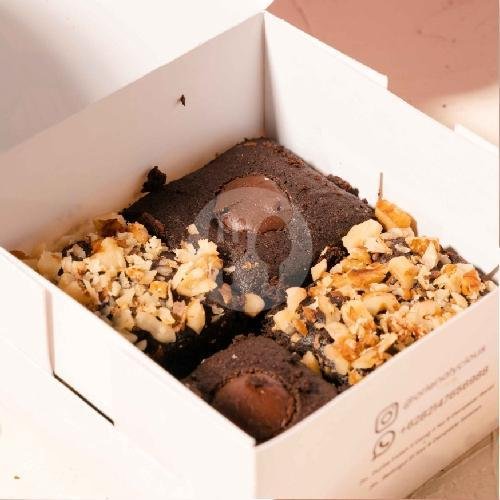 BROWNIES MIX TOPPING GLUTEN FREE menu Orlenalycious, Padang Sambian