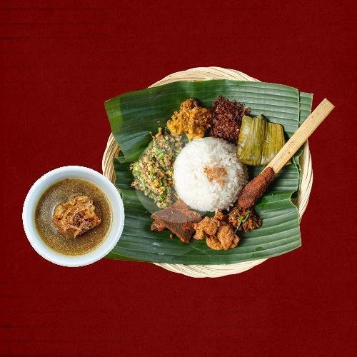 Nasi Vegan menu Ocin Babi Guling dan Samsam