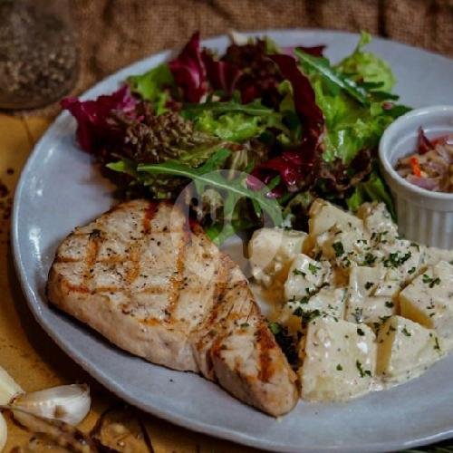 Grilled Tuna Steak menu The Afterwork, Sanur