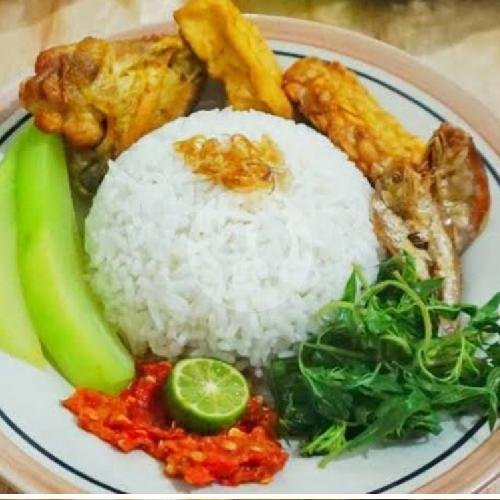 Nasi tempong ayam menu Warung Wulan, Perum. Gria Nuansa Raya