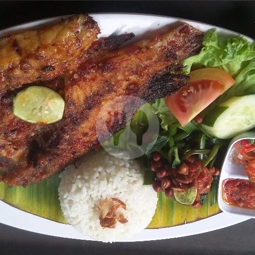 Paket Ikan Bakar menu Warung Klumpu Bali, Cargo Permai