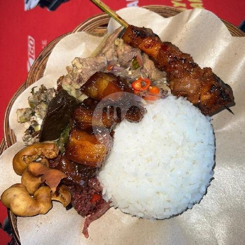 Nasi Campur Babi Kecap Sate menu RM Khas Bali Mertha Yoga, Pagesangan