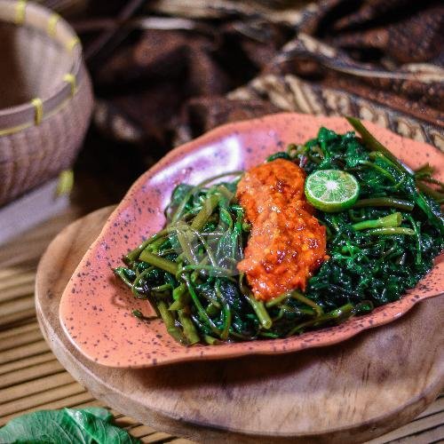 Kangkung Plecing menu Bale Udang Mang Engking, Nakula