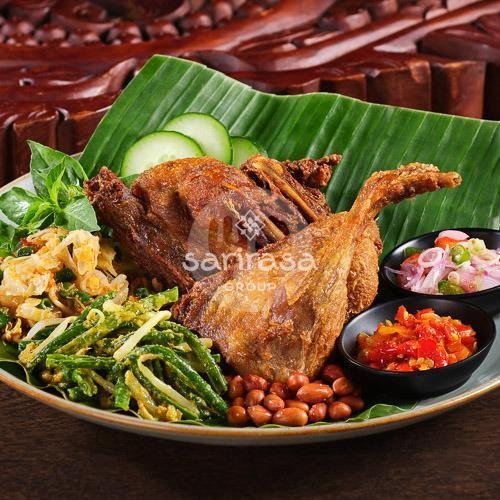 Bebek Goreng menu Sate Khas Senayan, Beachwalk