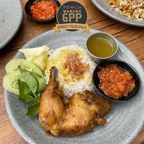 Nasi Ayam Goreng Menantu menu Pisang Goreng Gendut, Subak