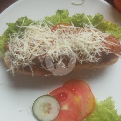 Hotdog Jumbo With Bolognaise menu Warung Burger Kabur, Pamogan
