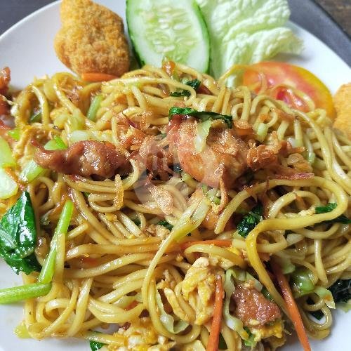 Mie Special menu Warung Kemulan Blumbungan, Abiansemal