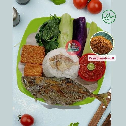 Nasi Tempong Ikan Laut Goreng menu Ayam Tempong Ibu Sri, Raya Kuta