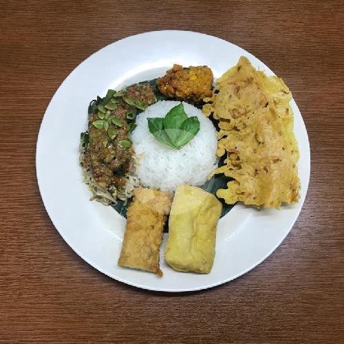 Nasi Pecel Original ( Tahu Tempe) menu Sego Pecel & Tumpang Yuk Sri Asli Nganjuk, Teuku Umar Barat