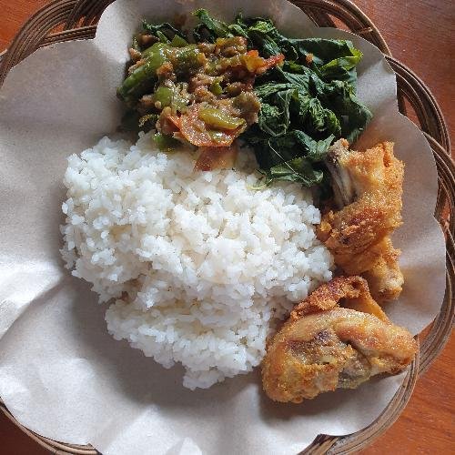 Nasi Ayam Goreng Campur menu Warung Padang Kita