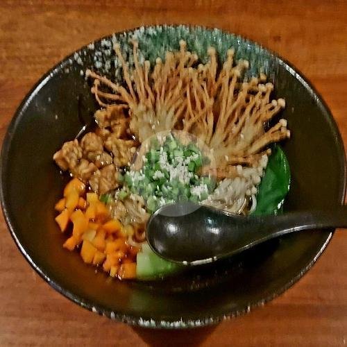Shoyu Vegan Ramen menu URU Ramen Sushi Garden, Ungasan Uluwatu