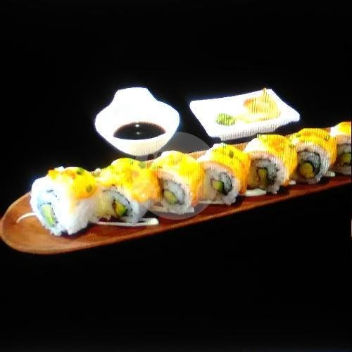 Salmon Mentai Roll menu Warung Uma Taki, Dalung