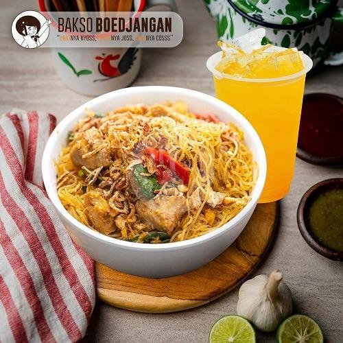 Bihun Goreng Urat + Es Orange menu Bakso Boedjangan, Jimbaran