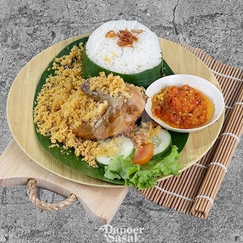 Nasi Ayam Kremes menu Dapoer Sasak, Udayana