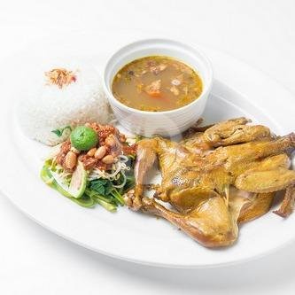 Ayam Betutu Goreng menu Goemerot, Jimbaran