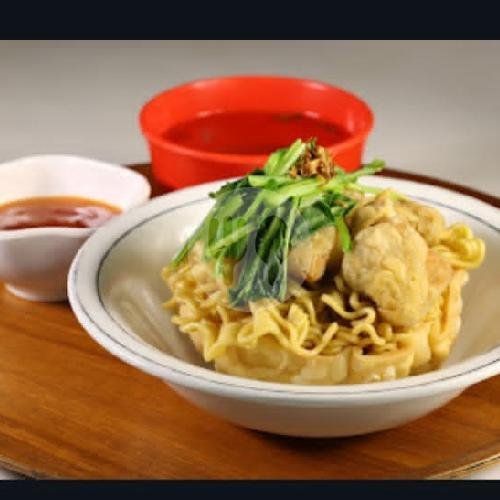 Happy Vegetarian: A Culinary Gem in Pujasera MGM Plaza, Mataram
