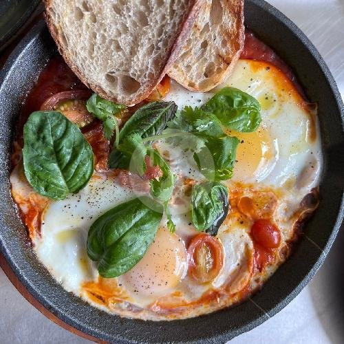 Skillet Shaksuka menu Lusa by Suka Berawa, Canggu