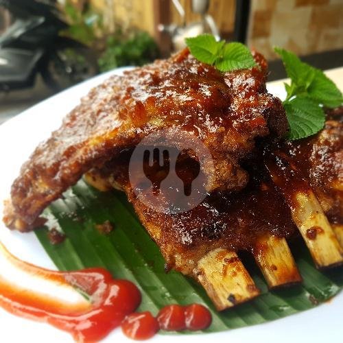 Iga bakar menu warung babi guling pak kecap