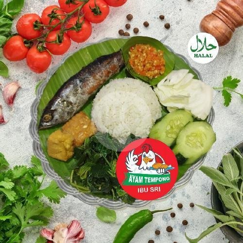 Nasi tempong Ikan tongkol goreng menu Ayam Tempong Ibu Sri, Kuta