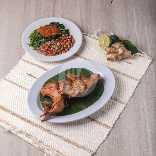 Ayam Betutu Goreng (1/2 Ekor) menu Ayam Betutu Khas Gilimanuk Bali, Tuban