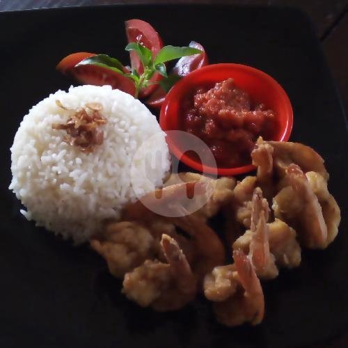 Udang Goreng Tepung + Nasi menu Lalapan Makrul, Senggigi