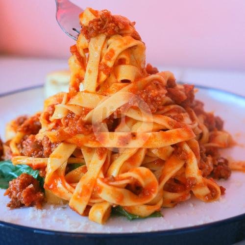 Discover the Hidden Gem: Roman Pizza & Pasta in Canggu, Bali