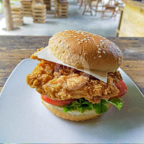 Chicken Burger menu Warung Kemulan Blumbungan, Abiansemal
